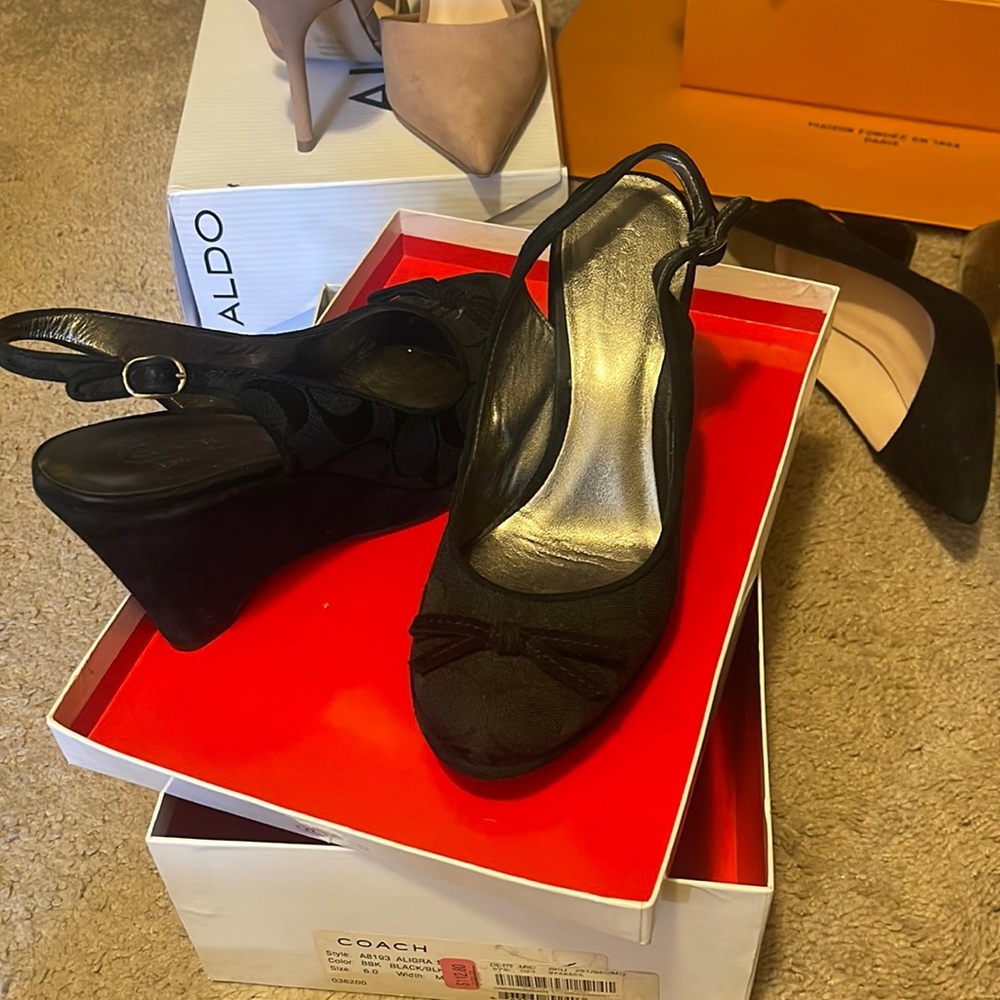 Coach Been In The Box For A While - image 1